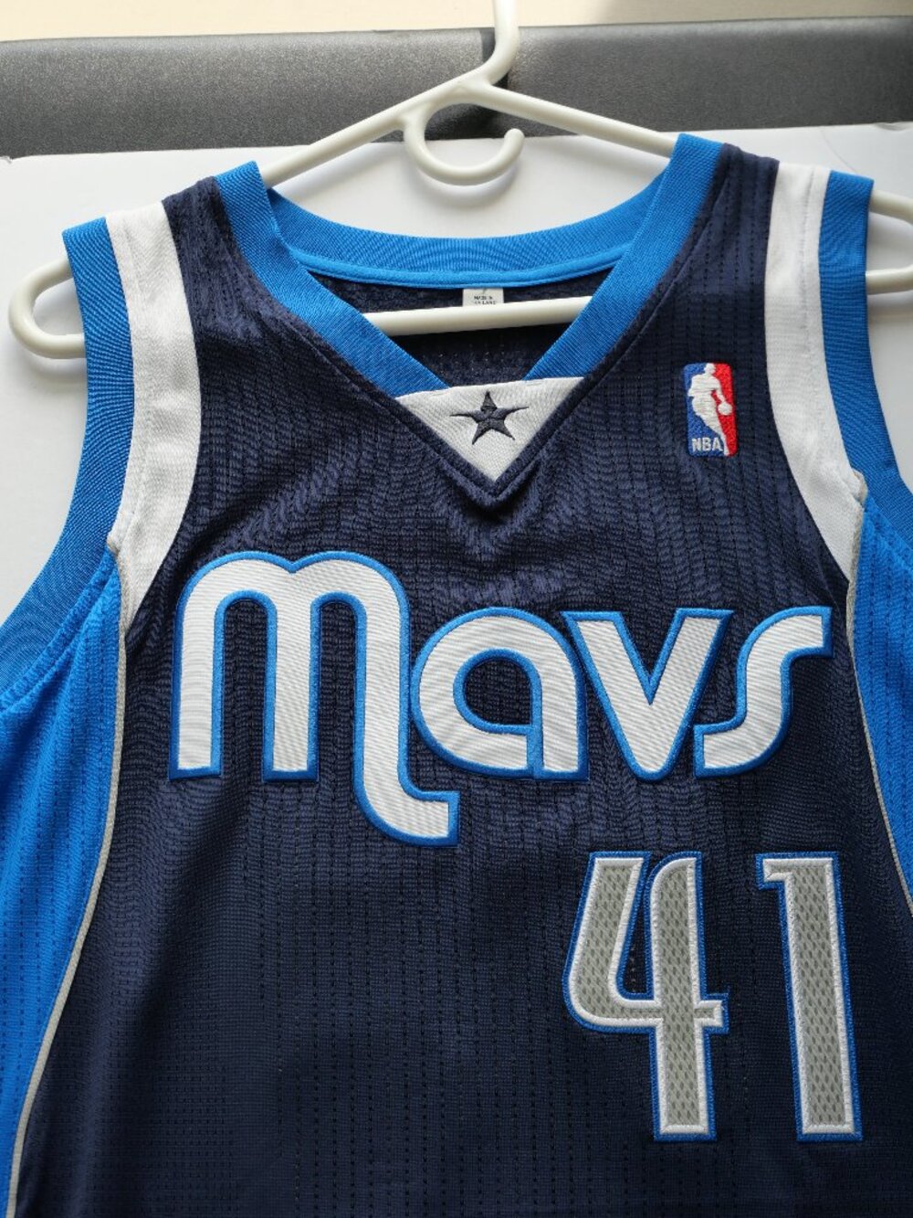 Dallas Mavericks - Dirk Nowitzki 41 - Authentic NBA Jersey - Size M